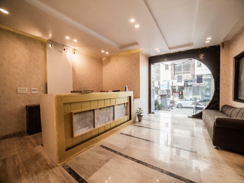 Capital O Hotel Jeyan Inn Near Gurudwara Shri Bangla Sahib Delhi  Exterior photo