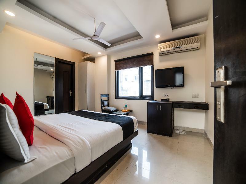 Capital O Hotel Jeyan Inn Near Gurudwara Shri Bangla Sahib Delhi  Exterior photo