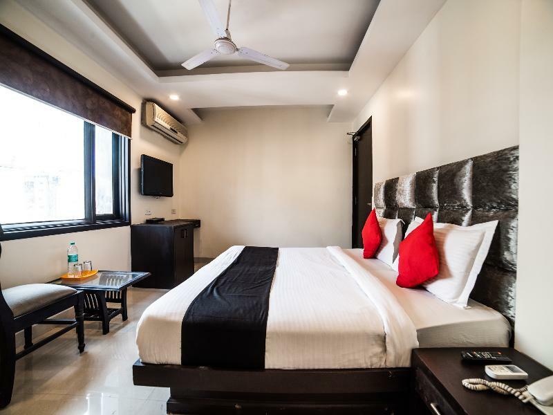 Capital O Hotel Jeyan Inn Near Gurudwara Shri Bangla Sahib Delhi  Exterior photo